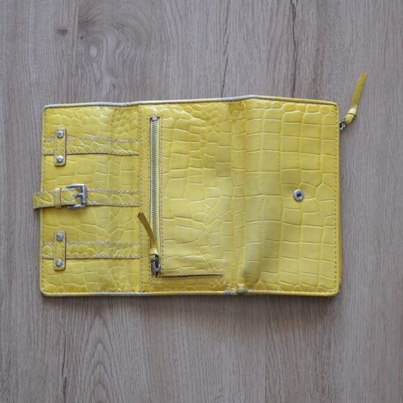 MICHAEL Michael Kors Yellow Tri-Fold Leather Wallet - Picture 6 of 6